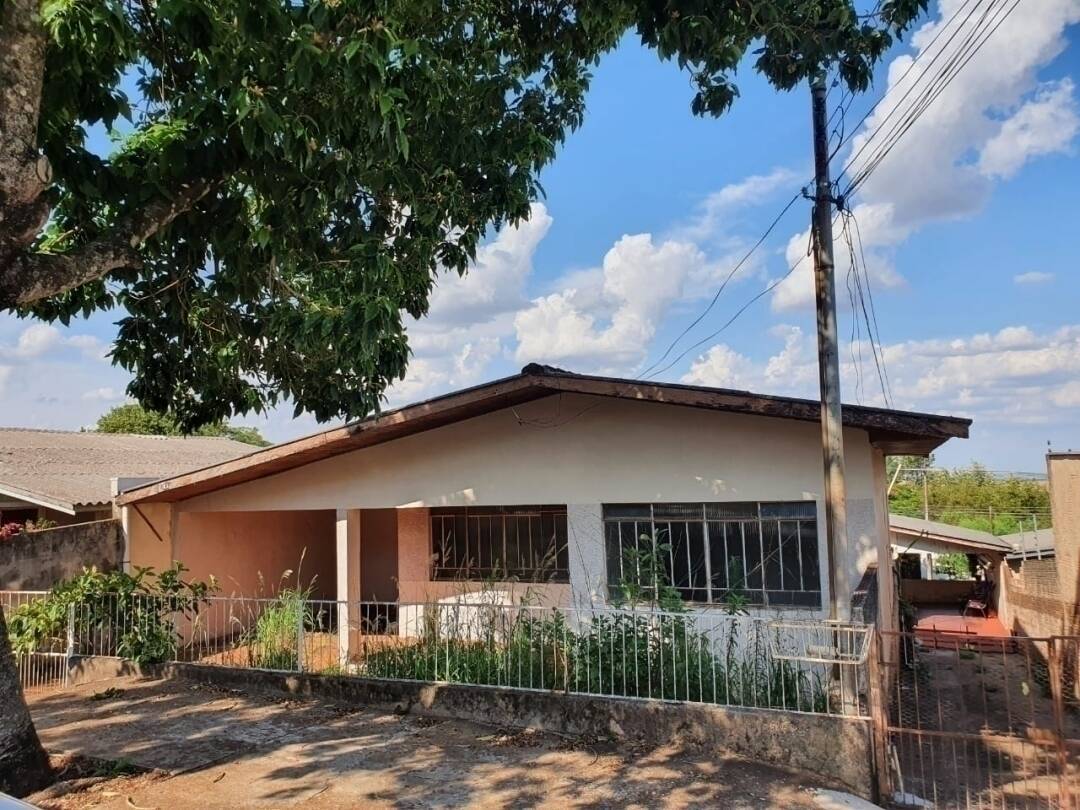 #72 - Casa para Venda em Arapongas - PR