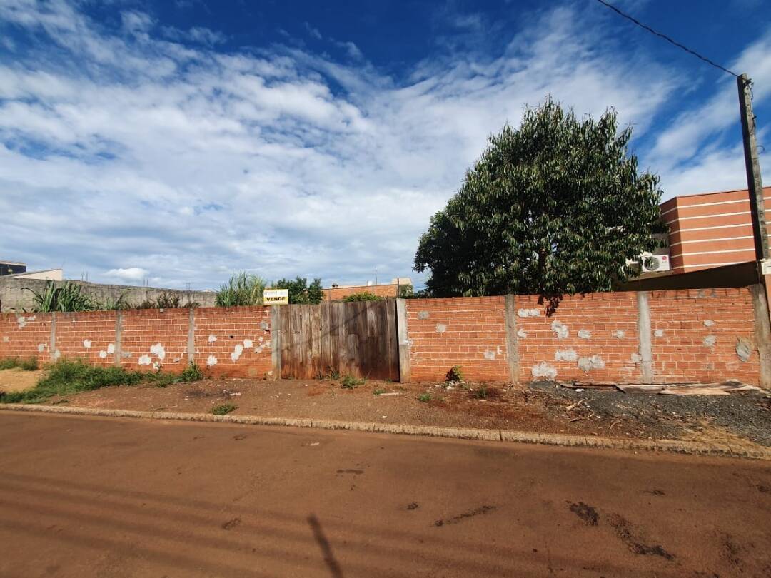 #82 - Terreno para Venda em Arapongas - PR