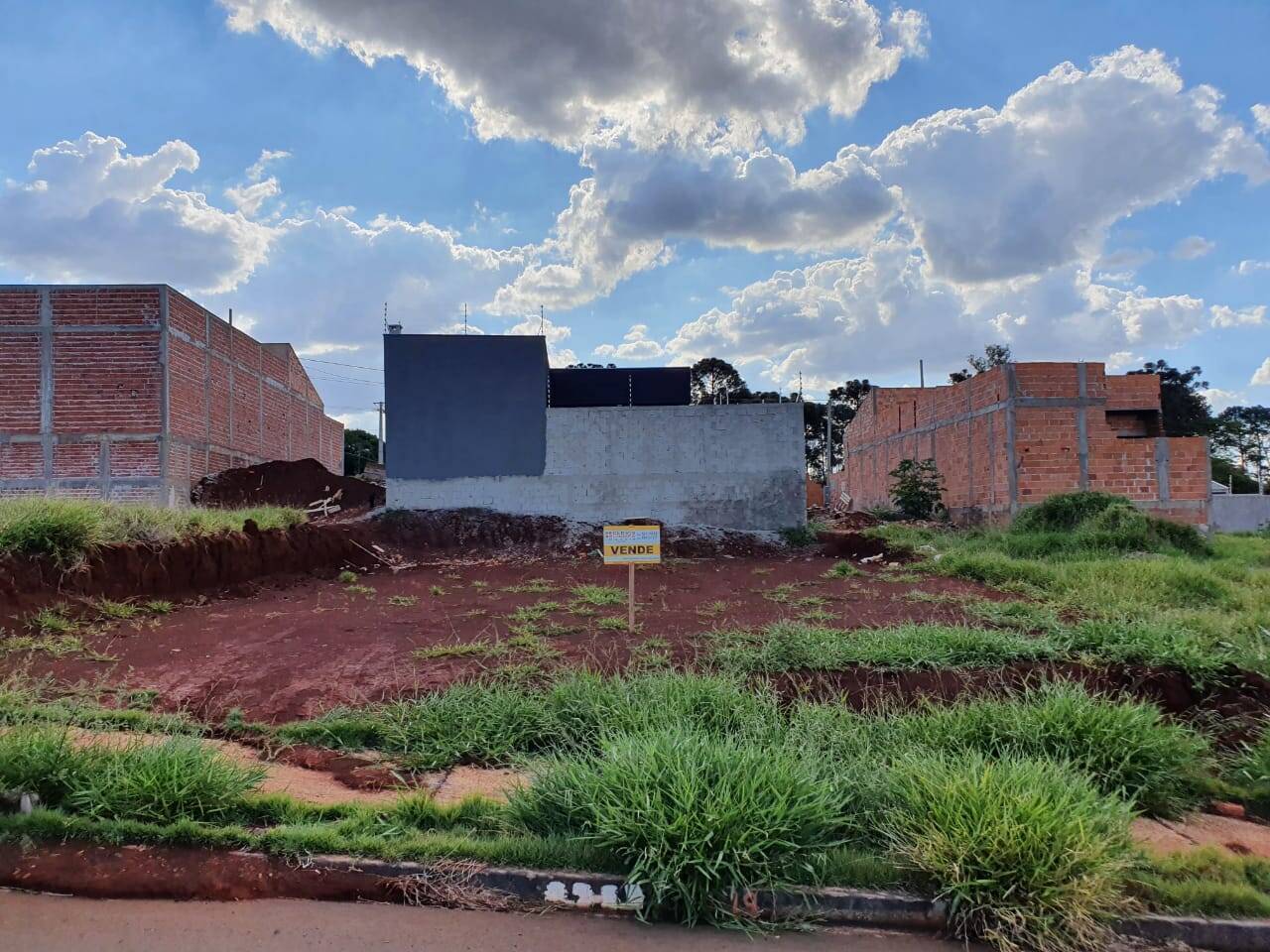 #183 - Terreno para Venda em Arapongas - PR