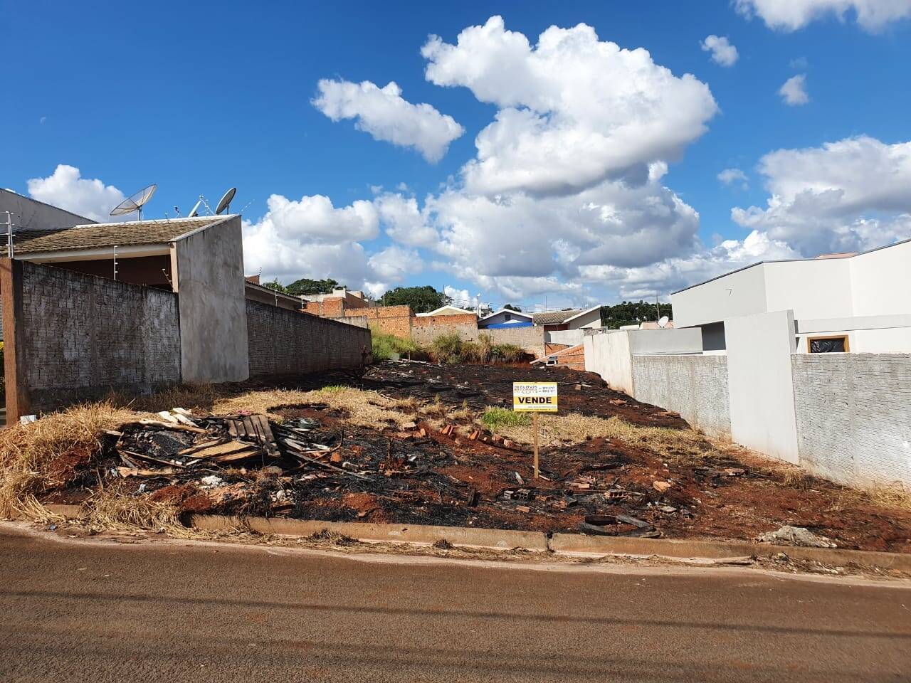 #249 - Terreno para Venda em Arapongas - PR