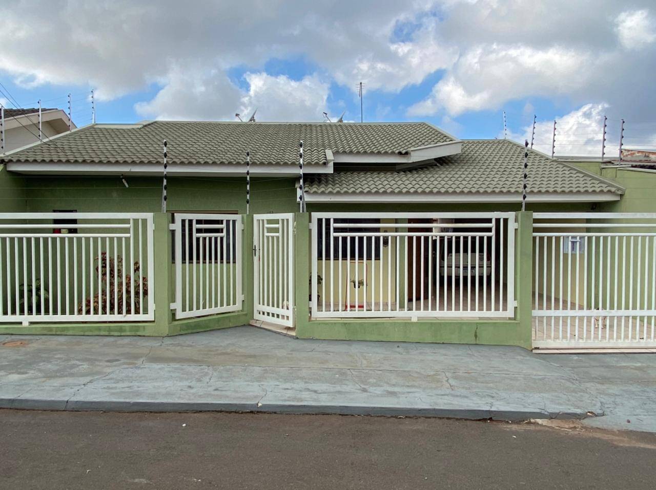 #338 - Casa para Venda em Arapongas - PR