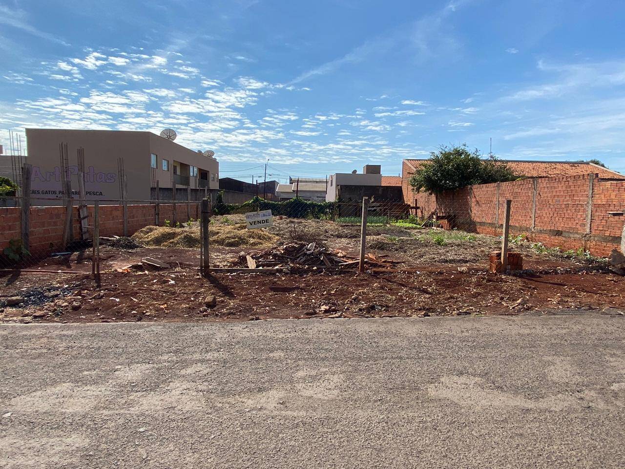 #390 - Terreno para Venda em Arapongas - PR