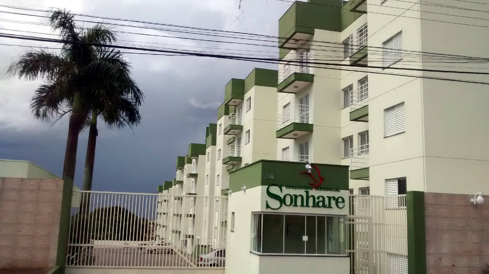 #498 - Apartamento para Venda em Arapongas - PR