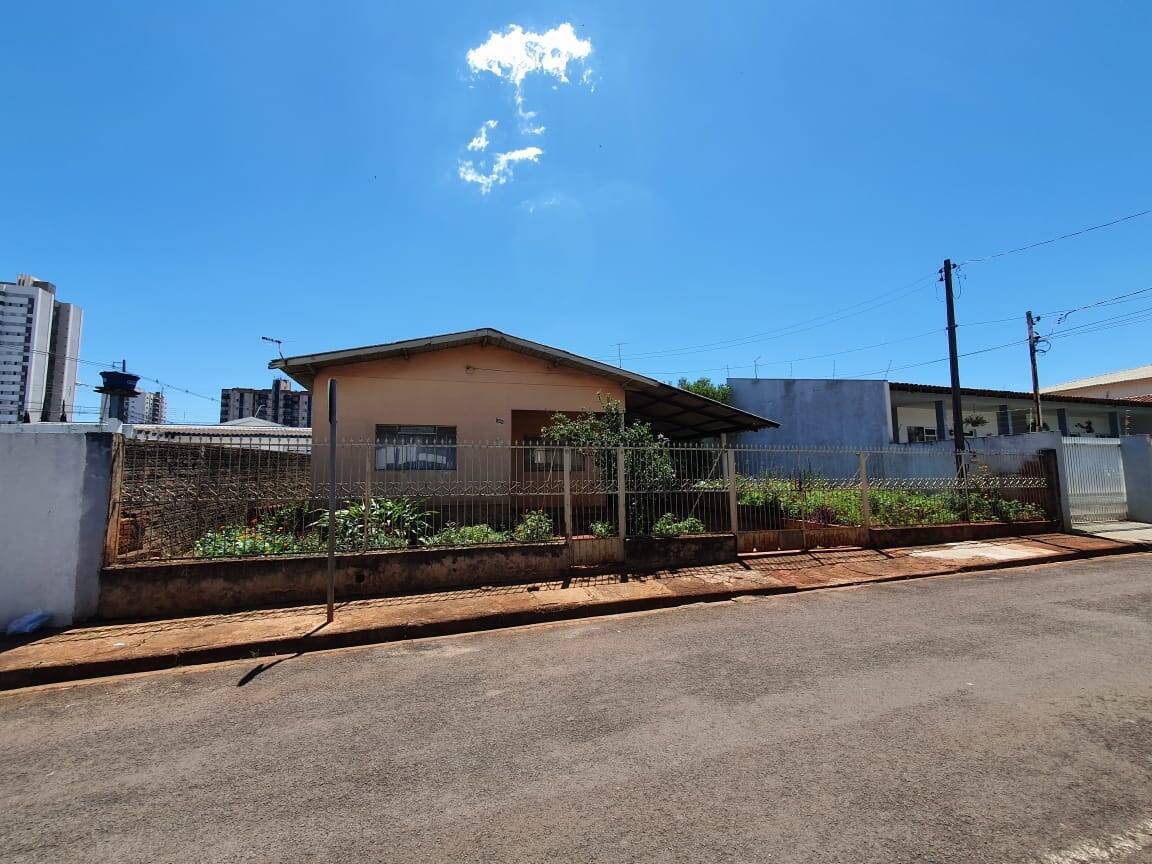 #688 - Casa para Venda em Arapongas - PR