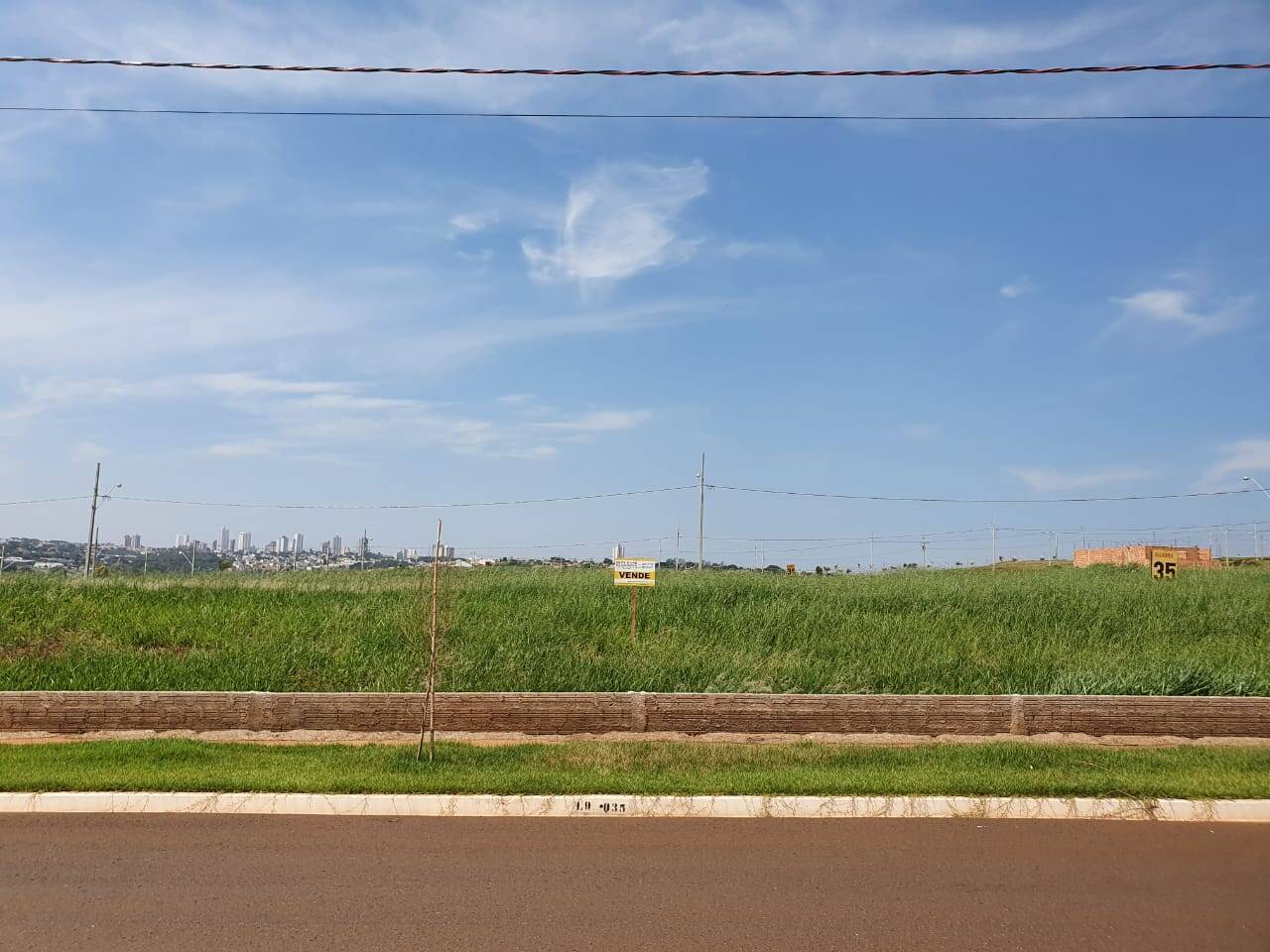 #809 - Terreno para Venda em Arapongas - PR
