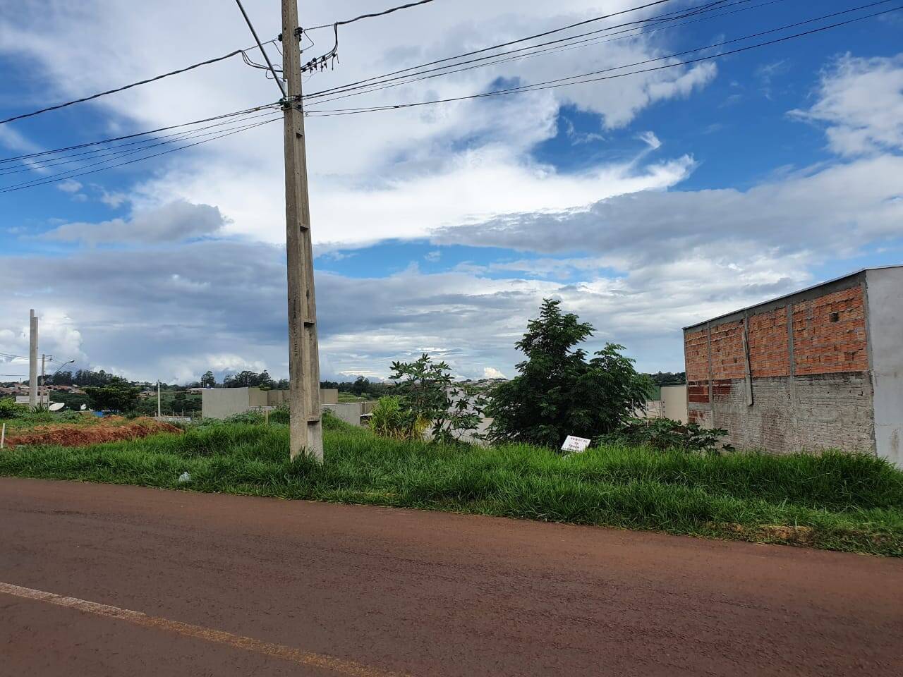 #825 - Terreno para Venda em Arapongas - PR