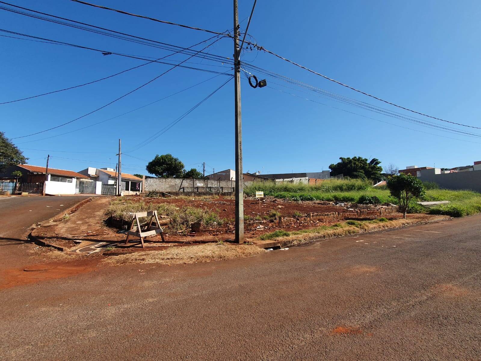 #912 - Terreno para Venda em Arapongas - PR