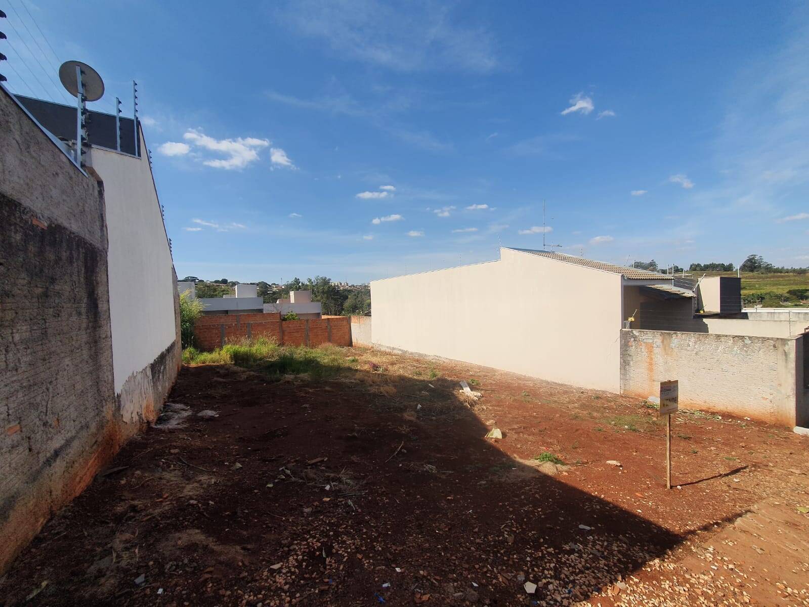 #971 - Terreno para Venda em Arapongas - PR