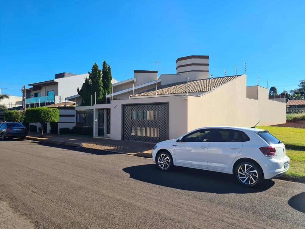 #1010 - Casa para Venda em Arapongas - PR