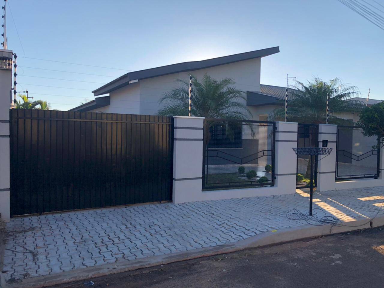 #1022 - Casa para Venda em Arapongas - PR