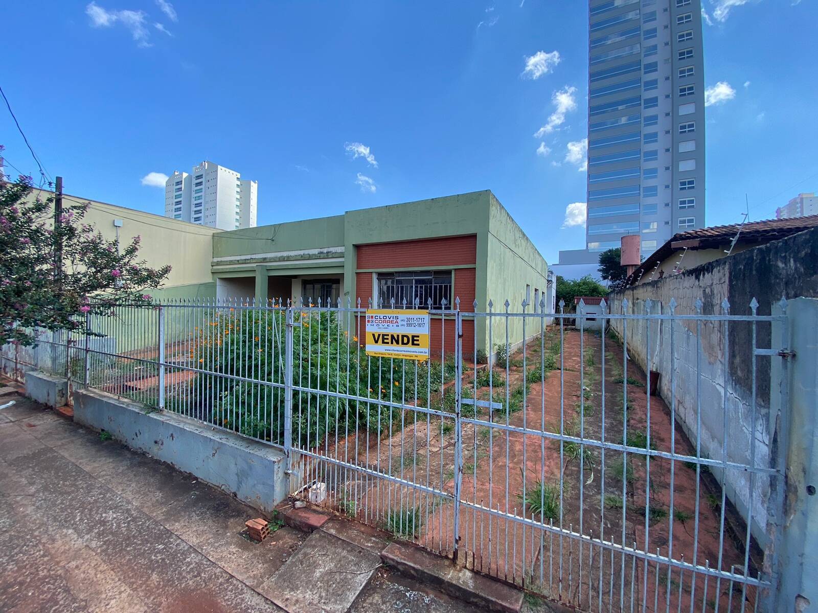 #1047 - Casa para Venda em Arapongas - PR