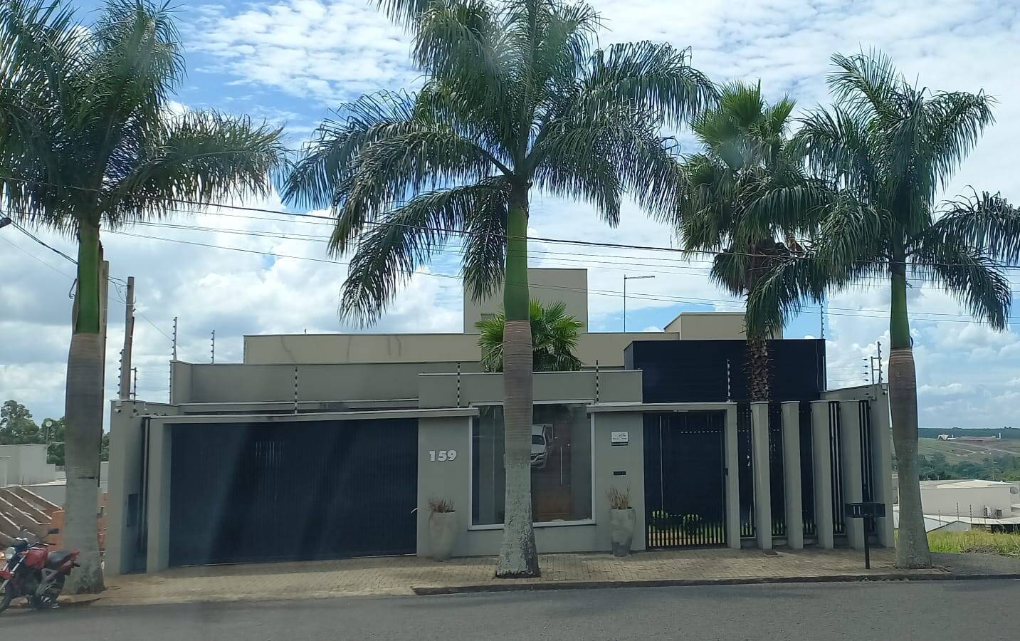 #1048 - Casa para Venda em Arapongas - PR