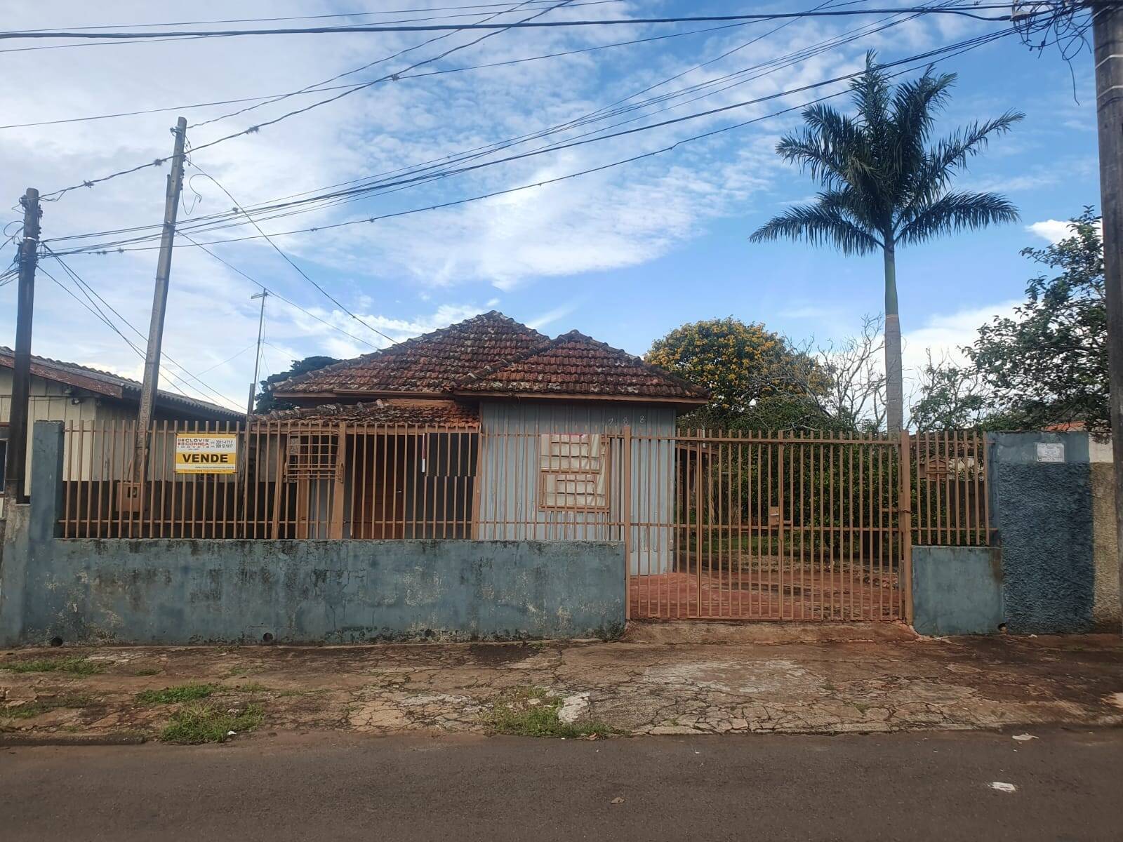 #1081 - Casa para Venda em Arapongas - PR