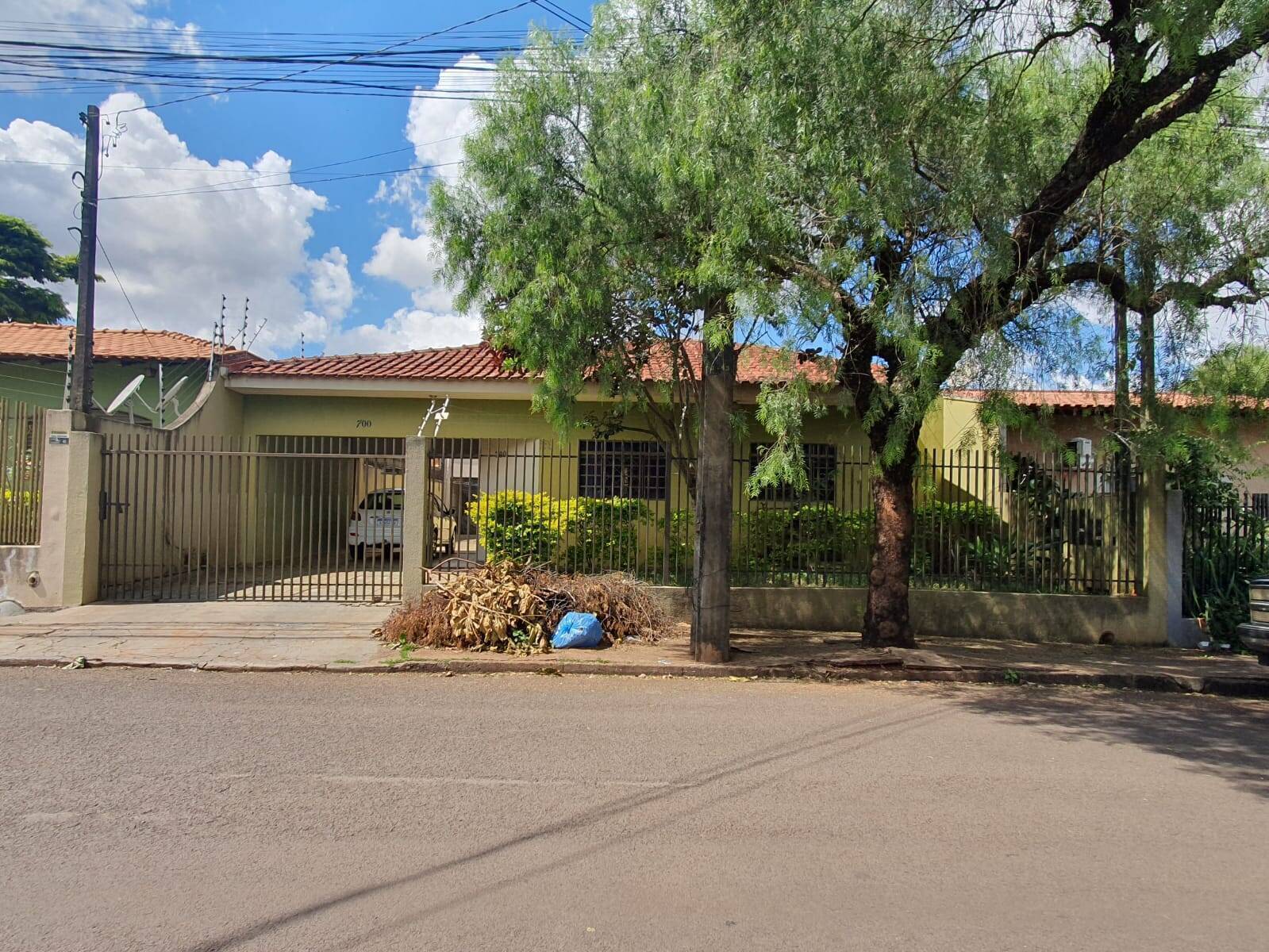#1095 - Casa para Venda em Arapongas - PR