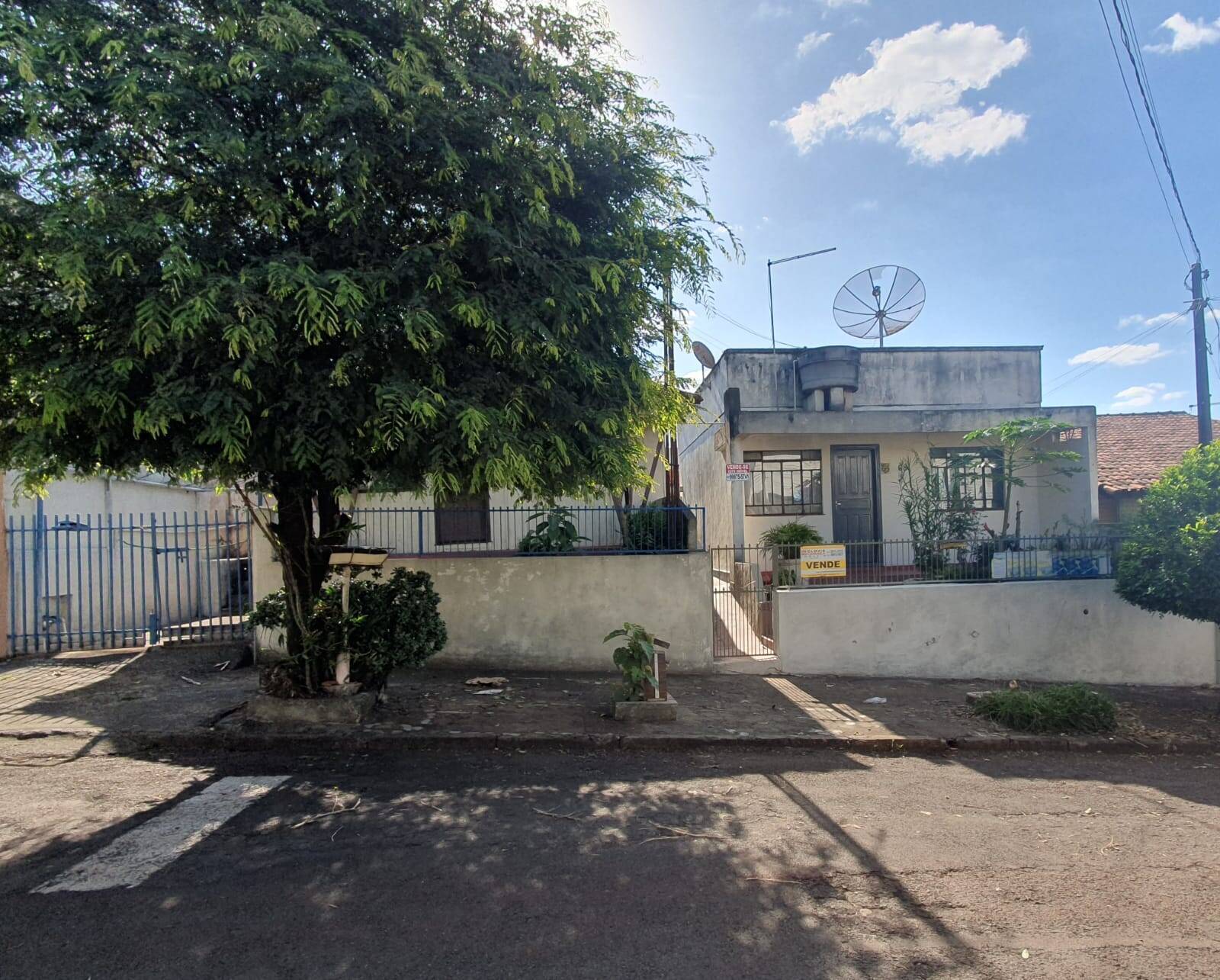 #1098 - Casa para Venda em Arapongas - PR