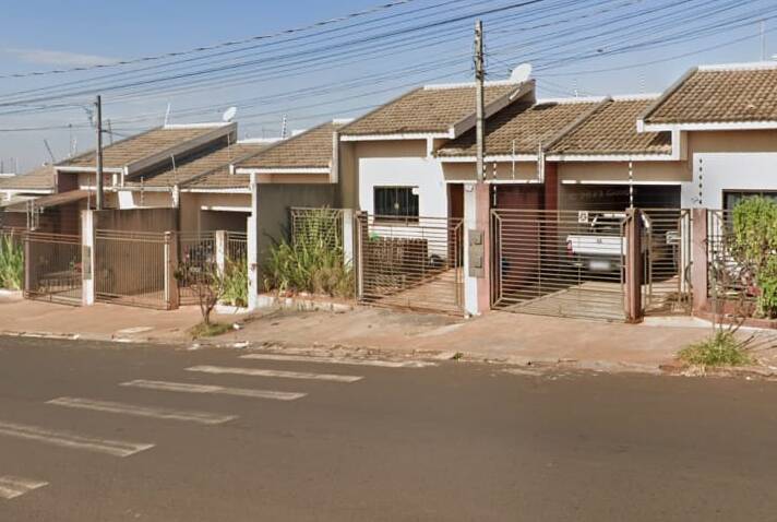 #1188 - Casa para Venda em Arapongas - PR
