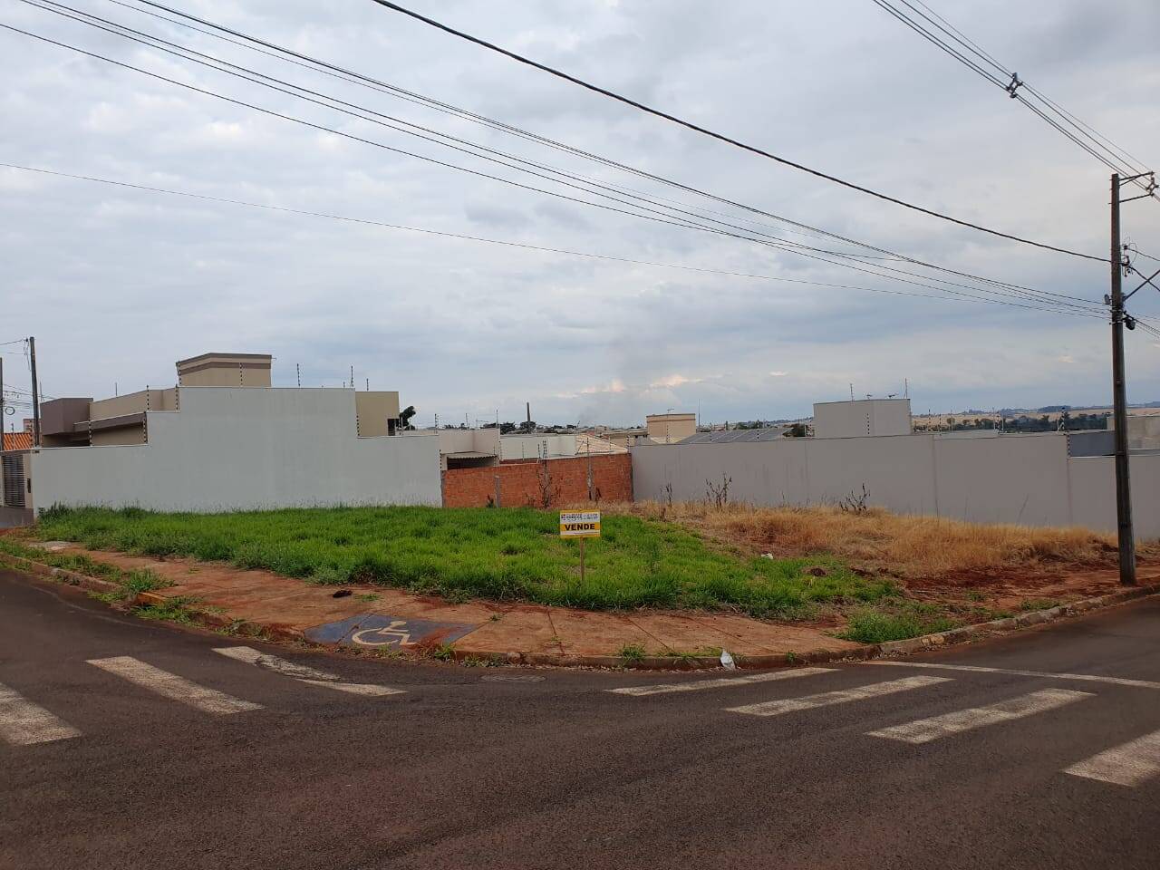 #1177 - Terreno para Venda em Arapongas - PR