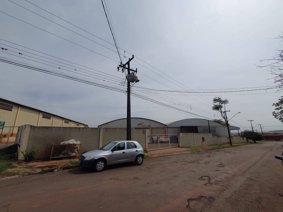 #1196 - Barracão para Locação em Arapongas - PR