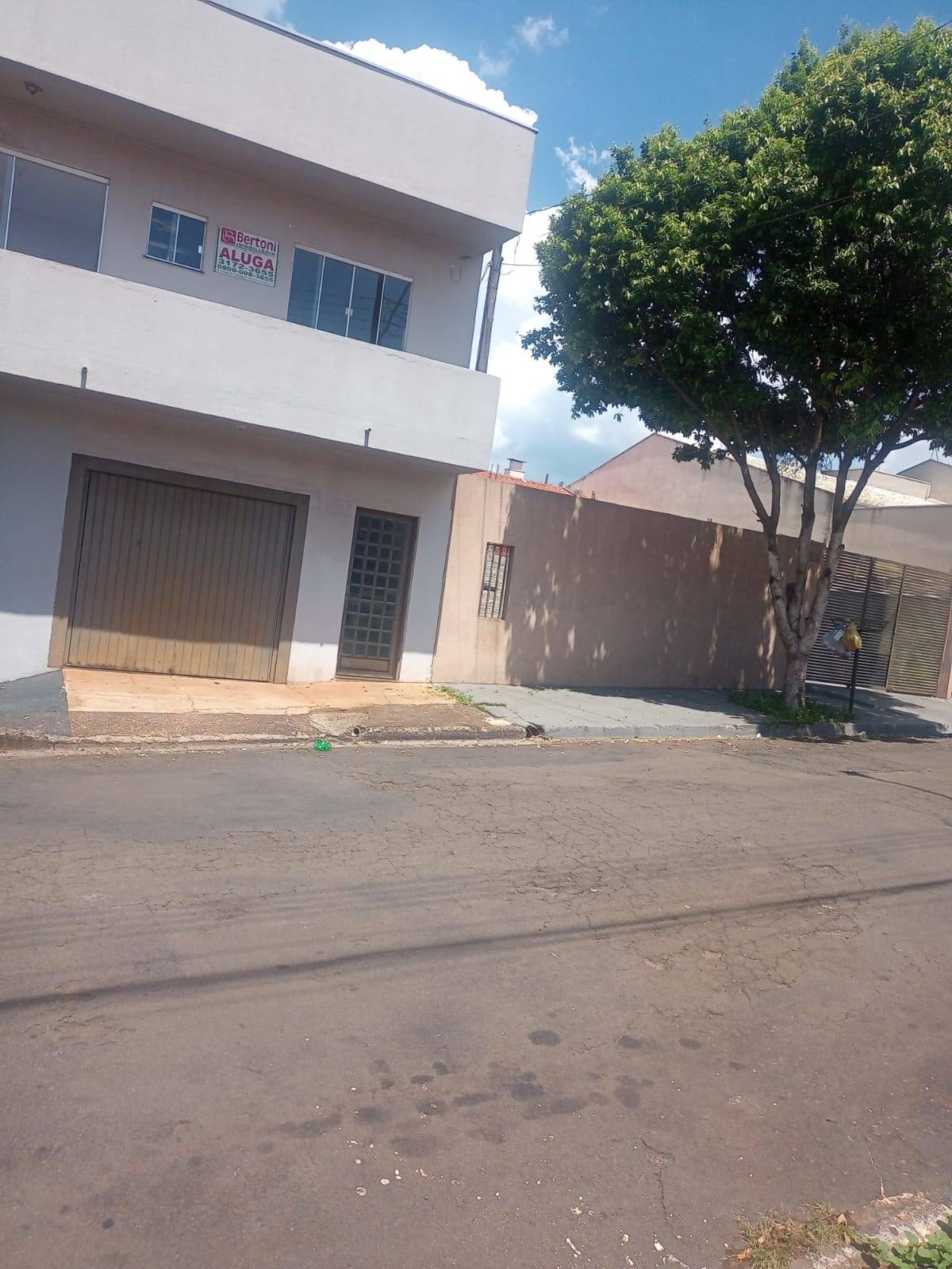 #1275 - Apartamento para Locação em Arapongas - PR