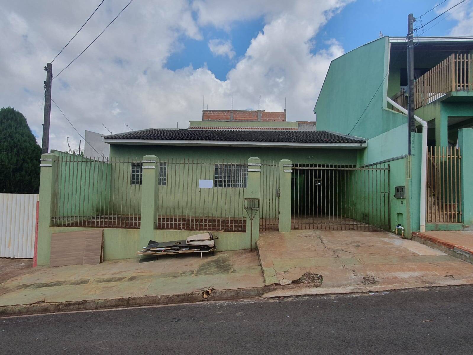 #1298 - Casa para Venda em Arapongas - PR