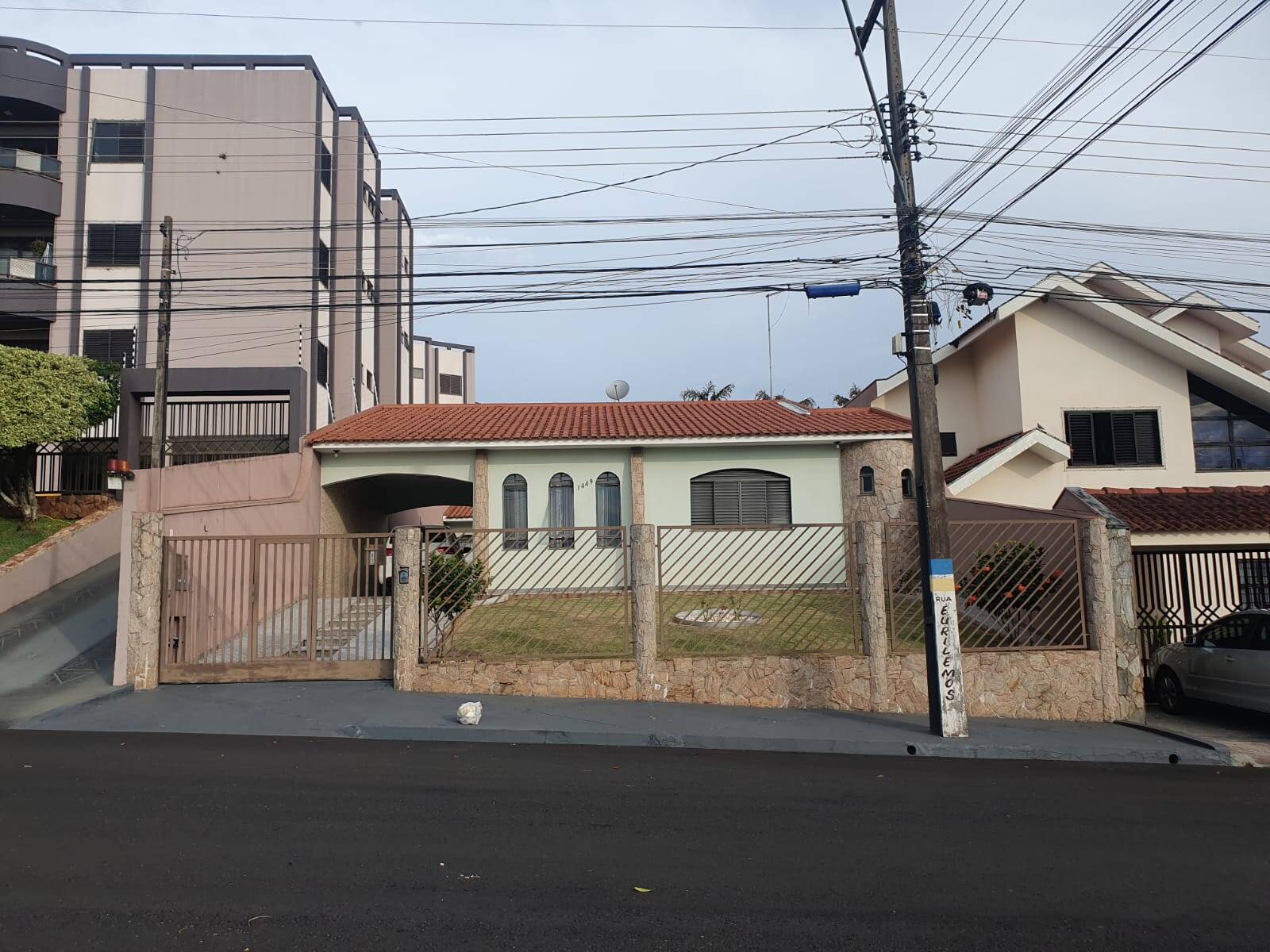 #1443 - Casa para Venda em Arapongas - PR