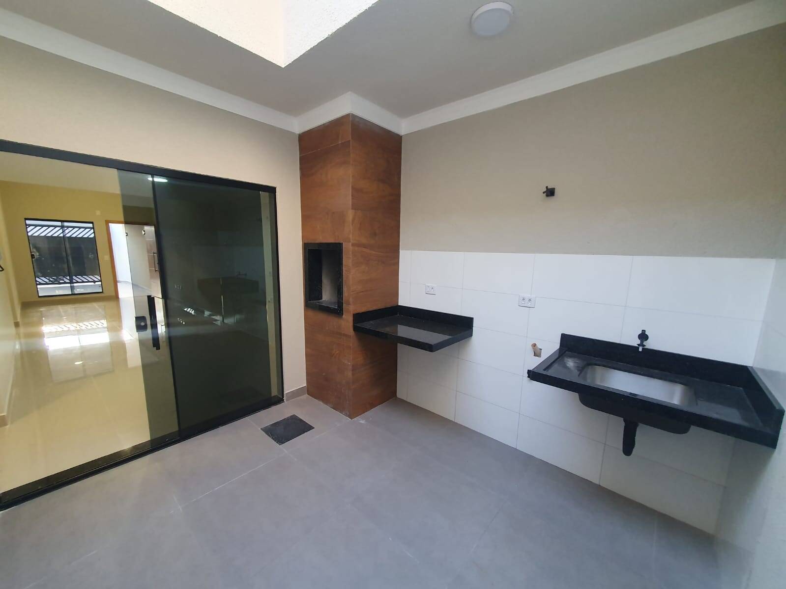 #1472 - Casa para Venda em Arapongas - PR