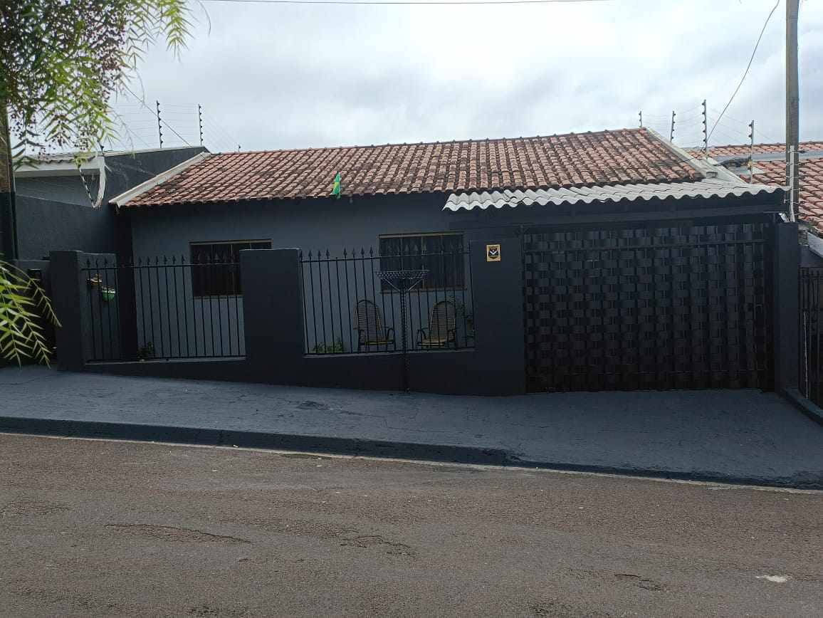 #1504 - Casa para Venda em Arapongas - PR