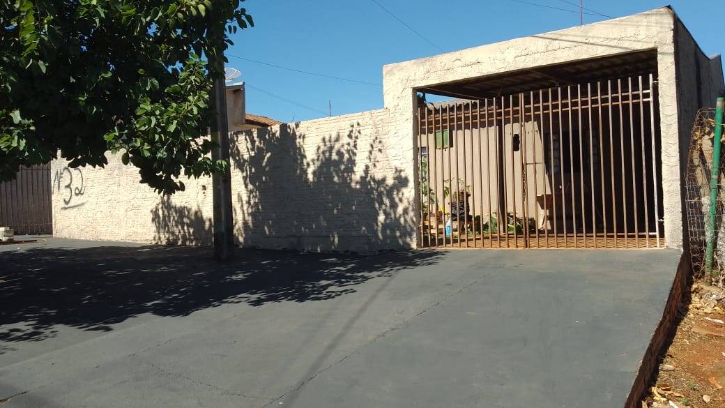 #1505 - Casa para Venda em Arapongas - PR