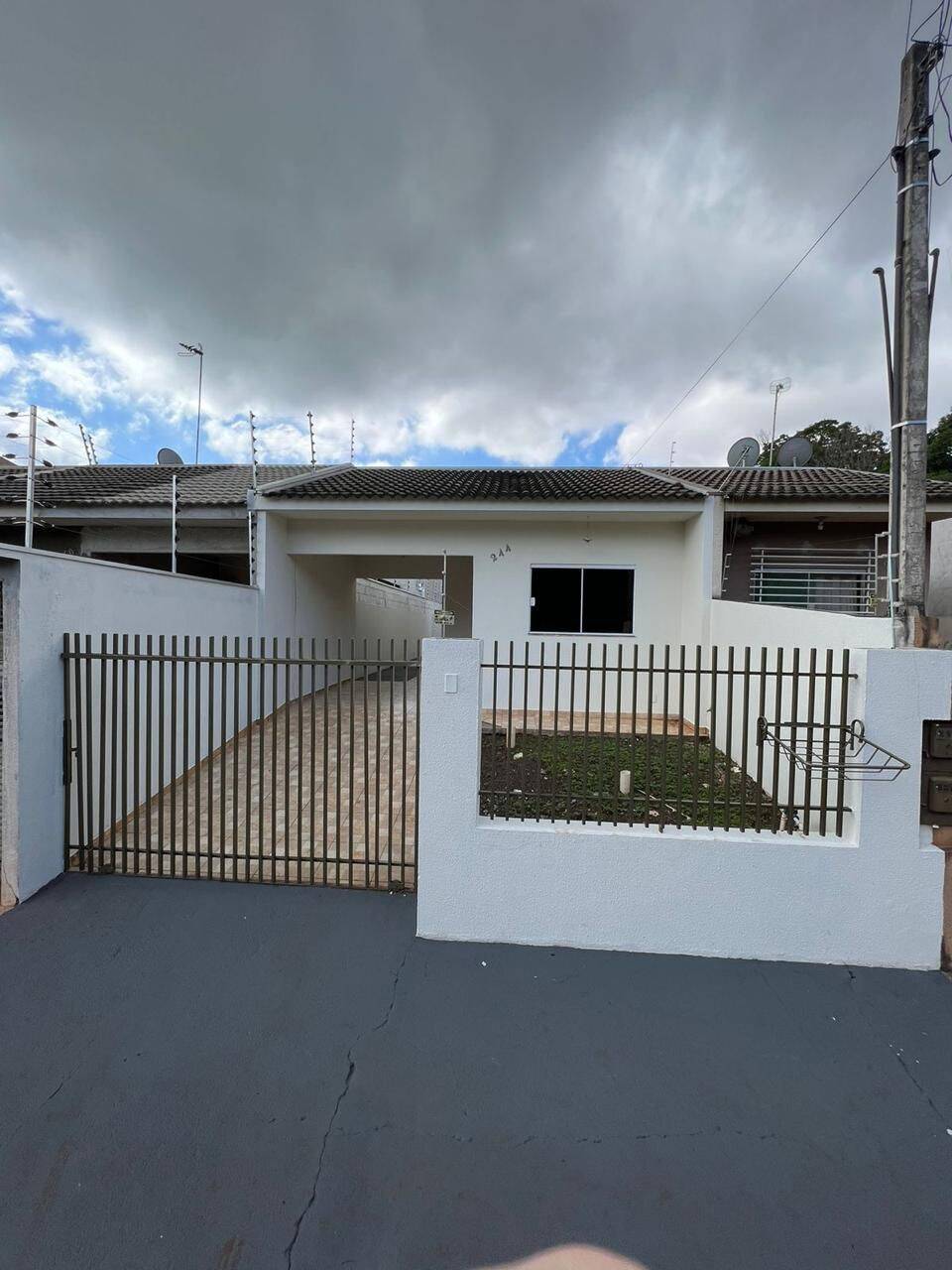 #1544 - Casa para Venda em Arapongas - PR