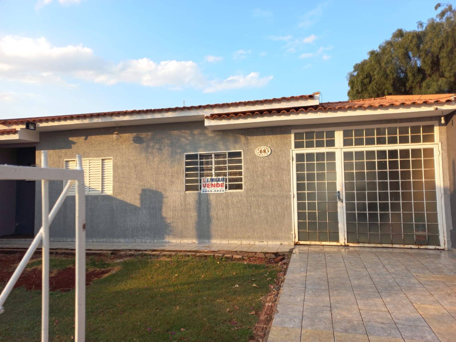 #1555 - Casa para Venda em Arapongas - PR