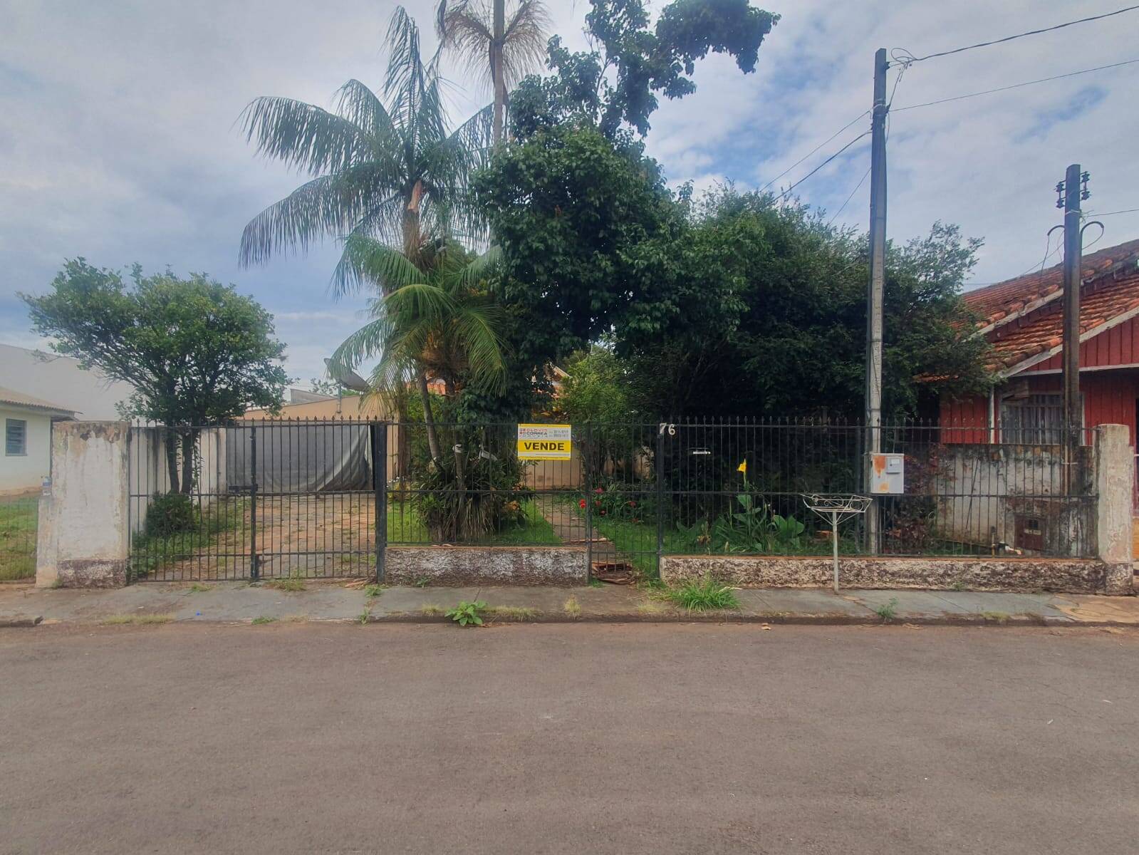#1614 - Casa para Venda em Arapongas - PR