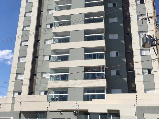 #89 - Apartamento para Venda em Arapongas - PR - 1