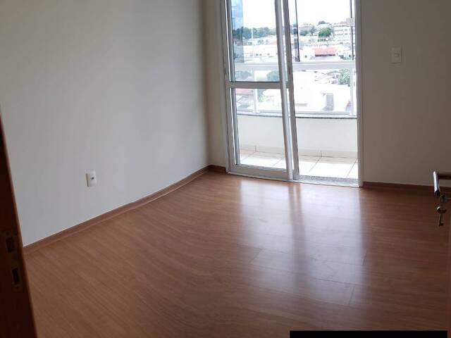Apartamento para Venda em Arapongas - 5