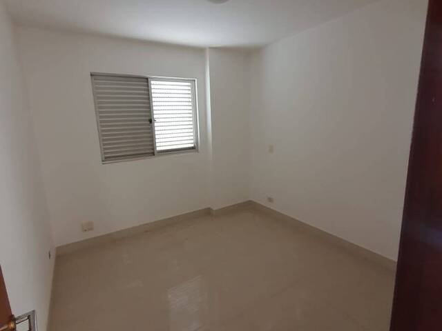Apartamento para Venda em Arapongas - 4