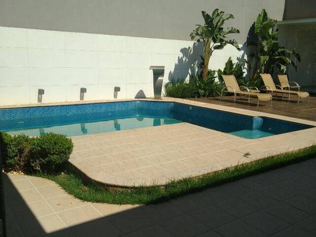 #1049 - Casa para Venda em Arapongas - PR