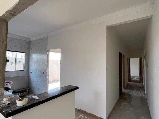 #1233 - Casa para Venda em Arapongas - PR