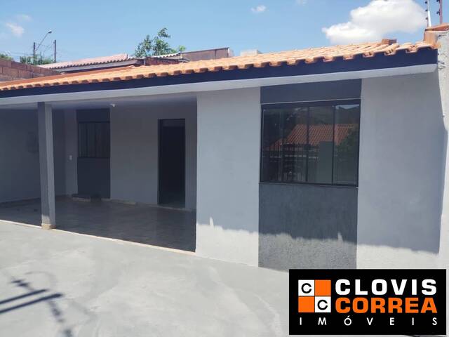 #1242 - Casa para Venda em Arapongas - PR