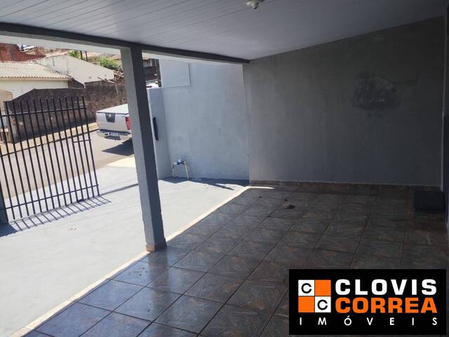 #1242 - Casa para Venda em Arapongas - PR