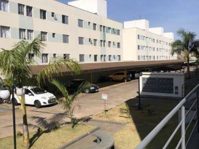 #1307 - Apartamento para Venda em Arapongas - PR