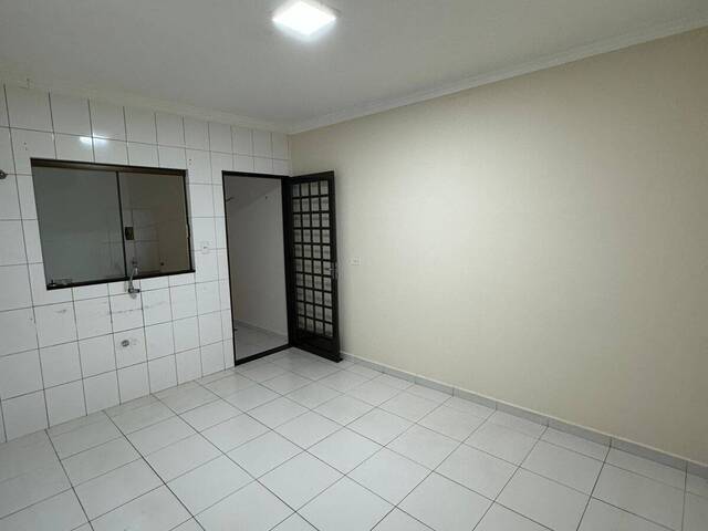 Apartamento para Locação em Arapongas - 4