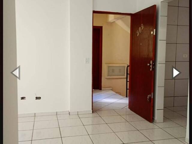 #1481 - Apartamento para Venda em Arapongas - PR - 3