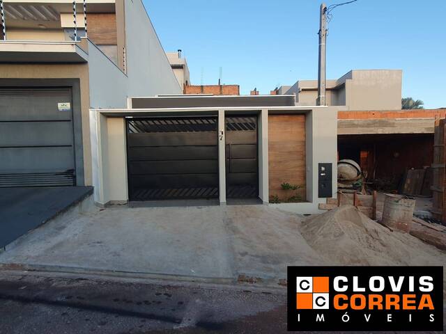 #1472 - Casa para Venda em Arapongas - PR - 2