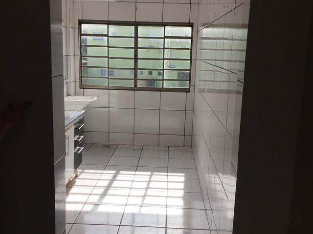 #1491 - Apartamento para Venda em Arapongas - PR - 2
