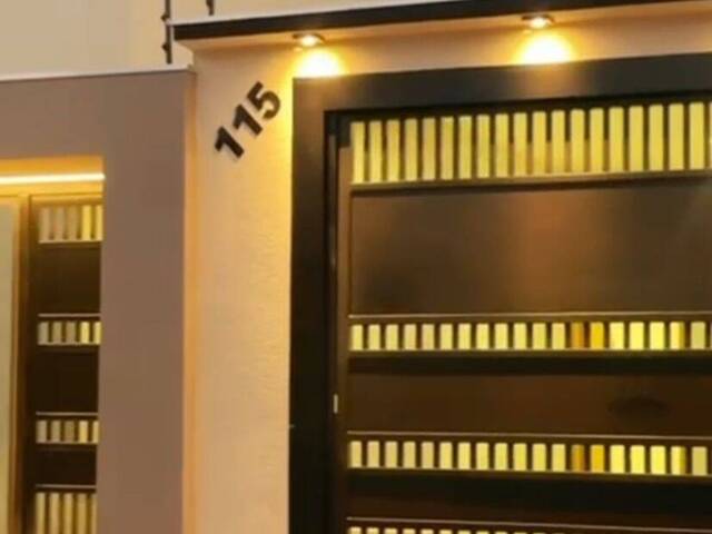 #1446 - Casa para Venda em Arapongas - PR