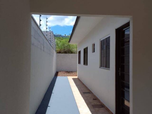 #1544 - Casa para Venda em Arapongas - PR