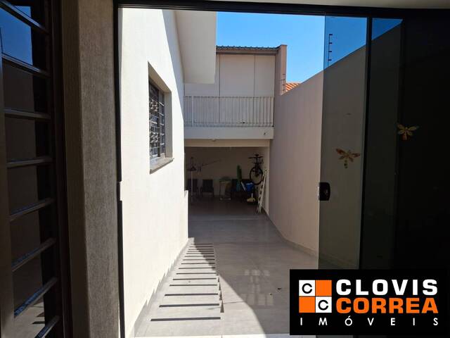 #1592 - Casa para Venda em Arapongas - PR