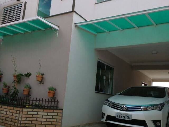 #1600 - Apartamento para Venda em Arapongas - PR