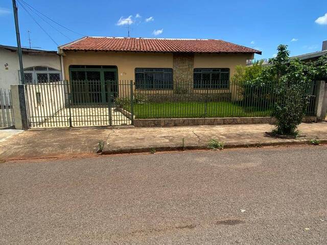 #1608 - Casa para Venda em Arapongas - PR