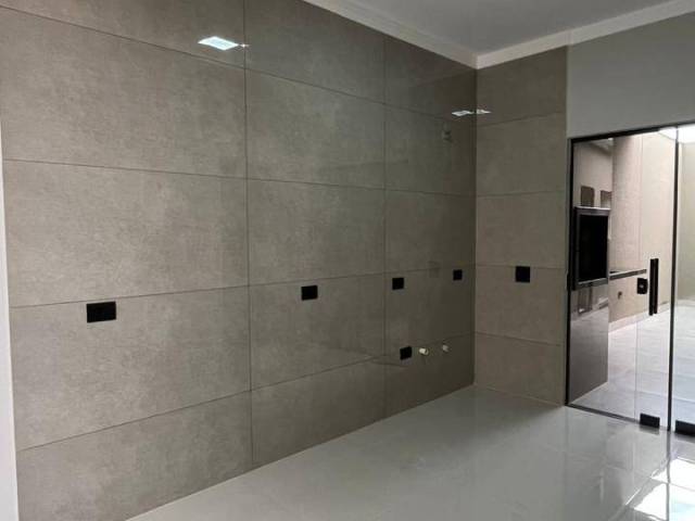 #1635 - Casa para Venda em Arapongas - PR