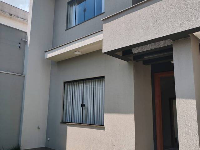 #1655 - Casa para Venda em Arapongas - PR